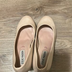 color : cream size : 5.5